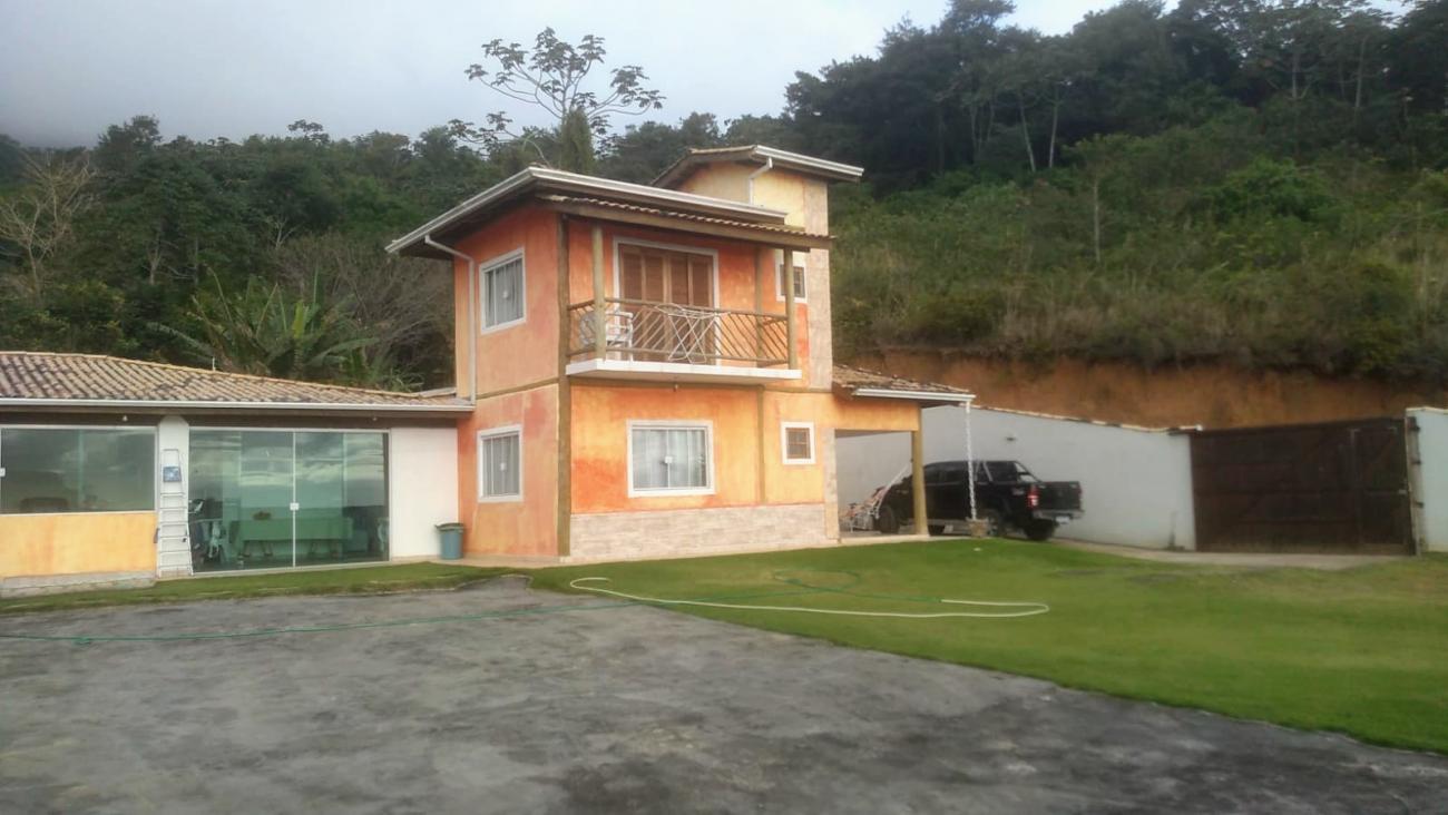 Sobrado a venda