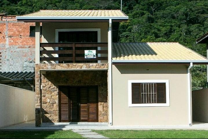 Sobrado a venda