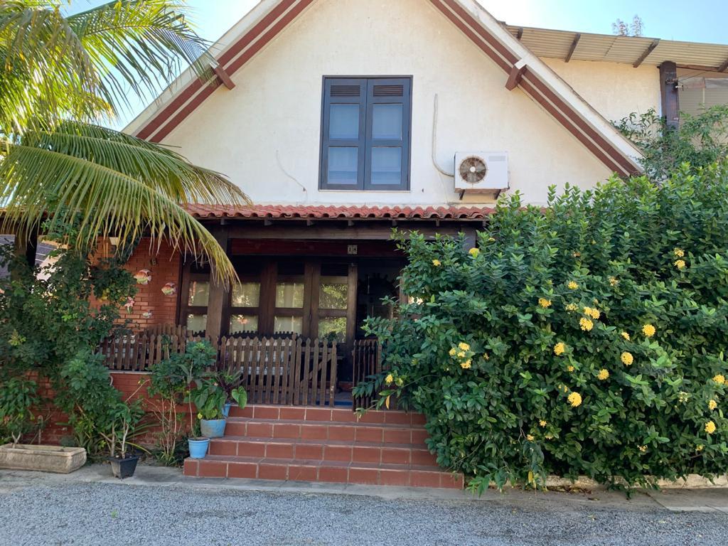 Casa em Condomínio a venda