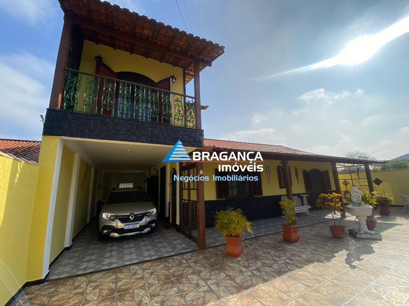 Casa Alto-Padrão a venda