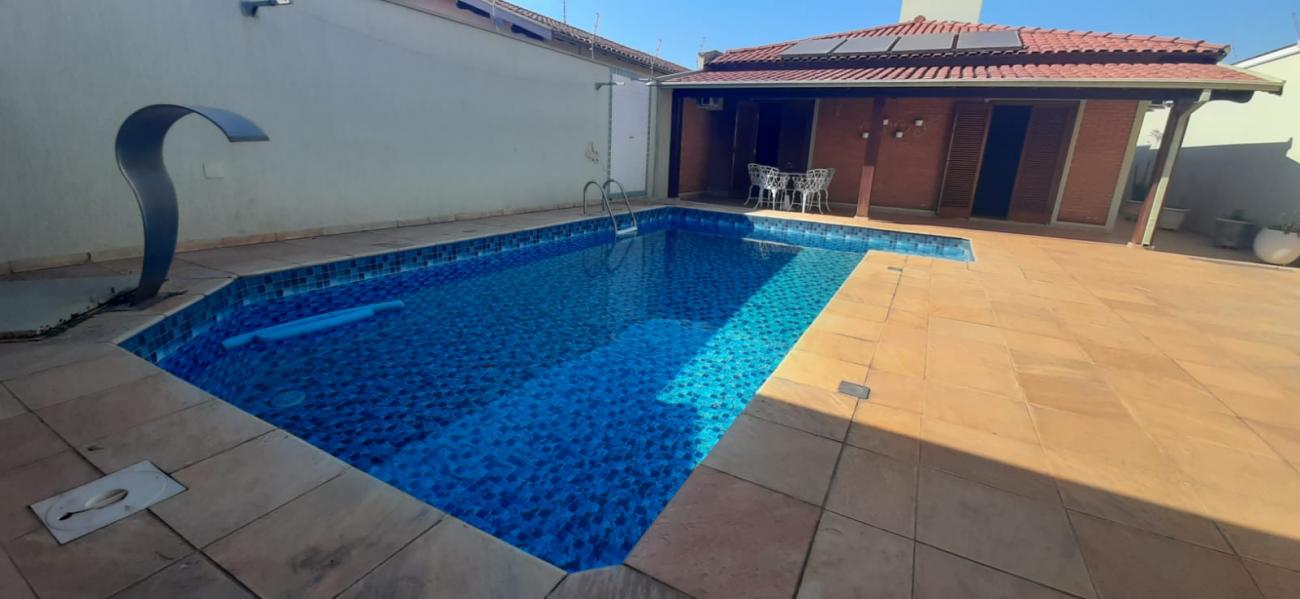 Casa Alto-Padrão a venda
