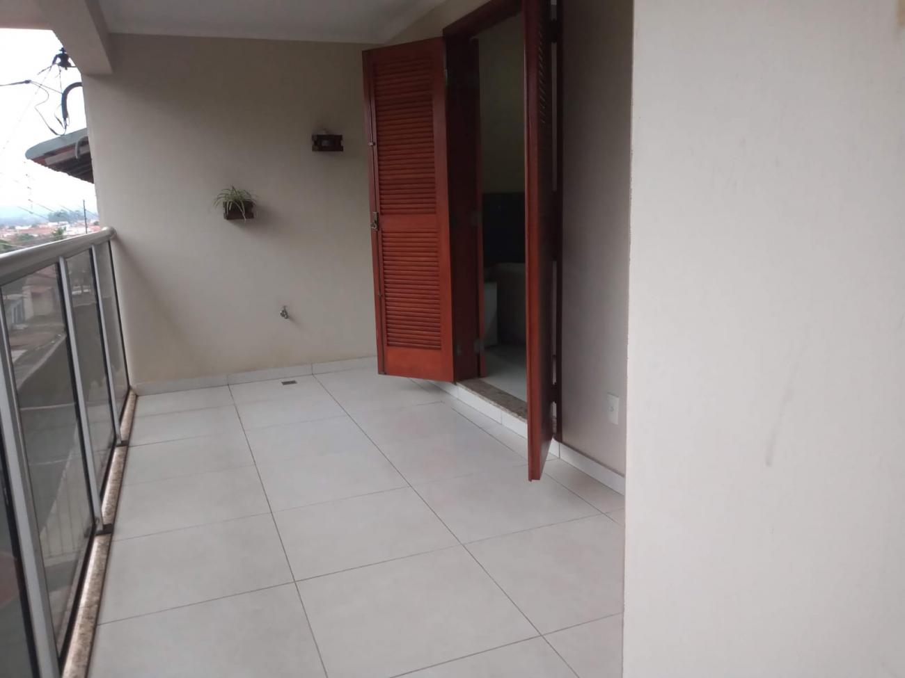 Sobrado a venda