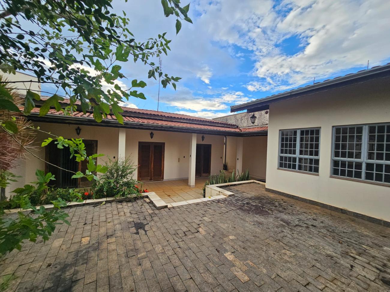 Casa, 3 quartos, 277 m² - Foto 2