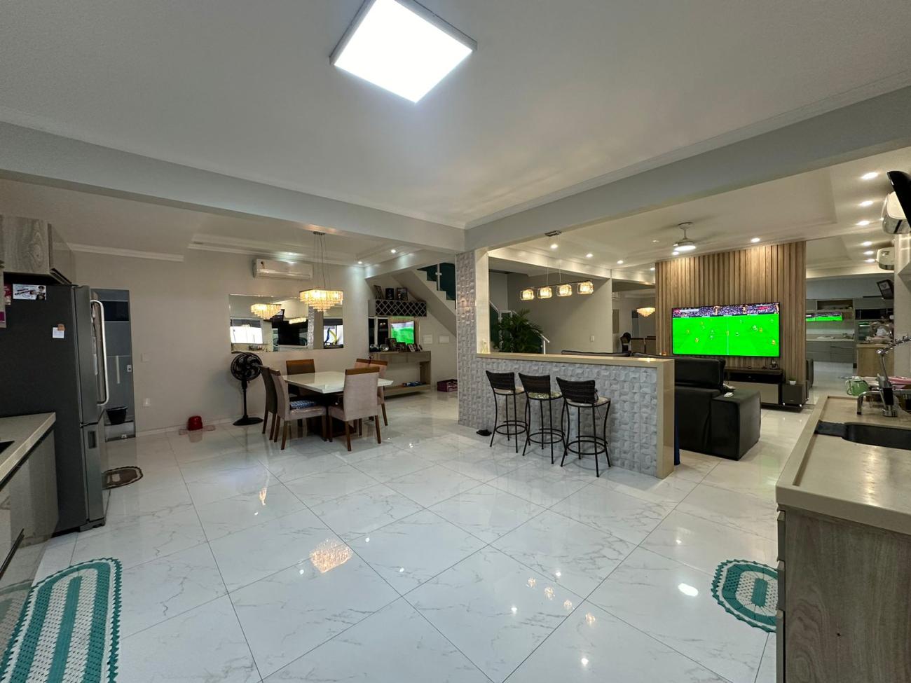 Sobrado, 3 quartos, 290 m² - Foto 3