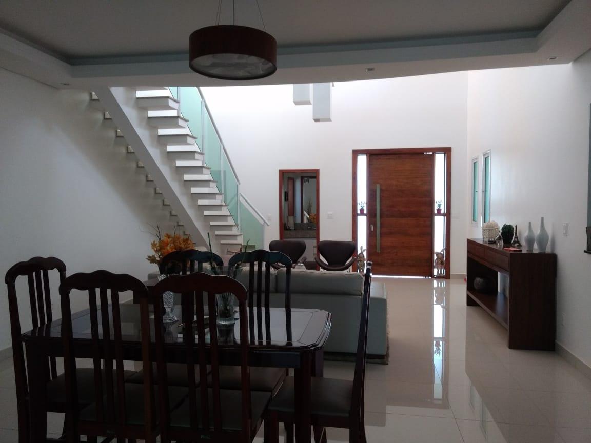 Casa a venda