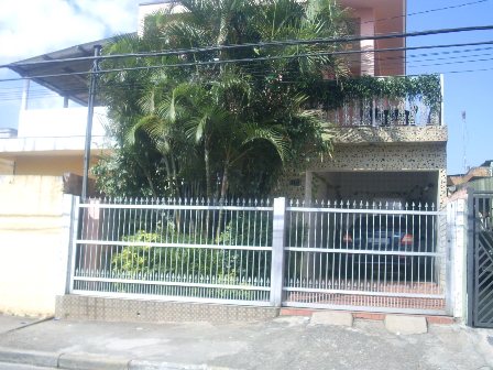 Sobrado a venda